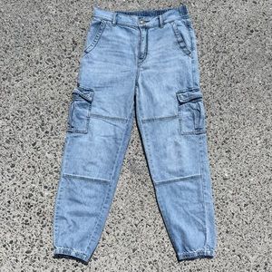 NWOT - American Eagle High waisted Denim Jogger